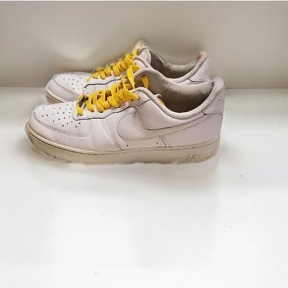 Nike AF1 Air Force One Shoes 8.5 *send offers* - Picture 1 of 11
